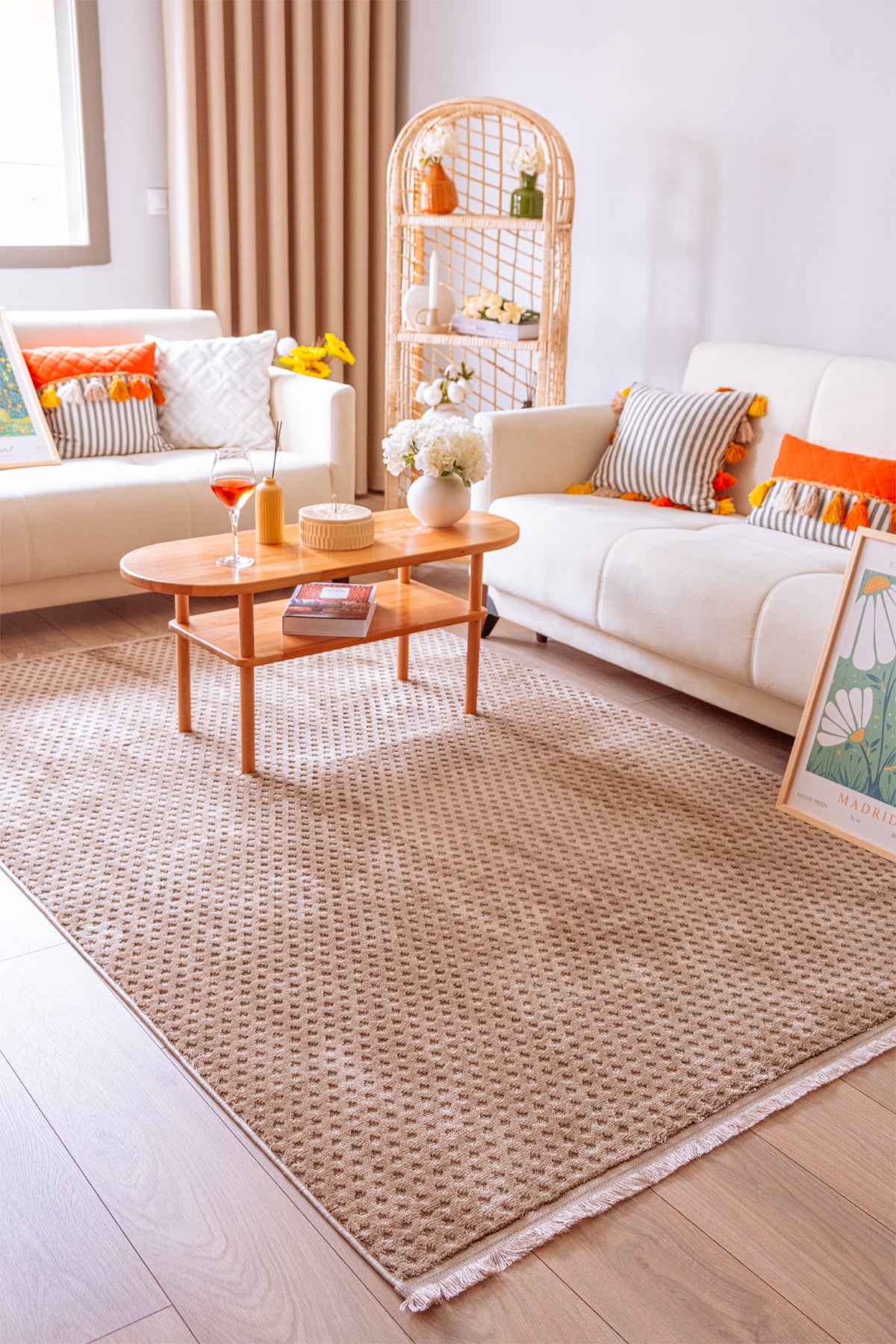 Pita PT03 Beige Pelüş Dokulu İskandinav Salon Makine Halısı