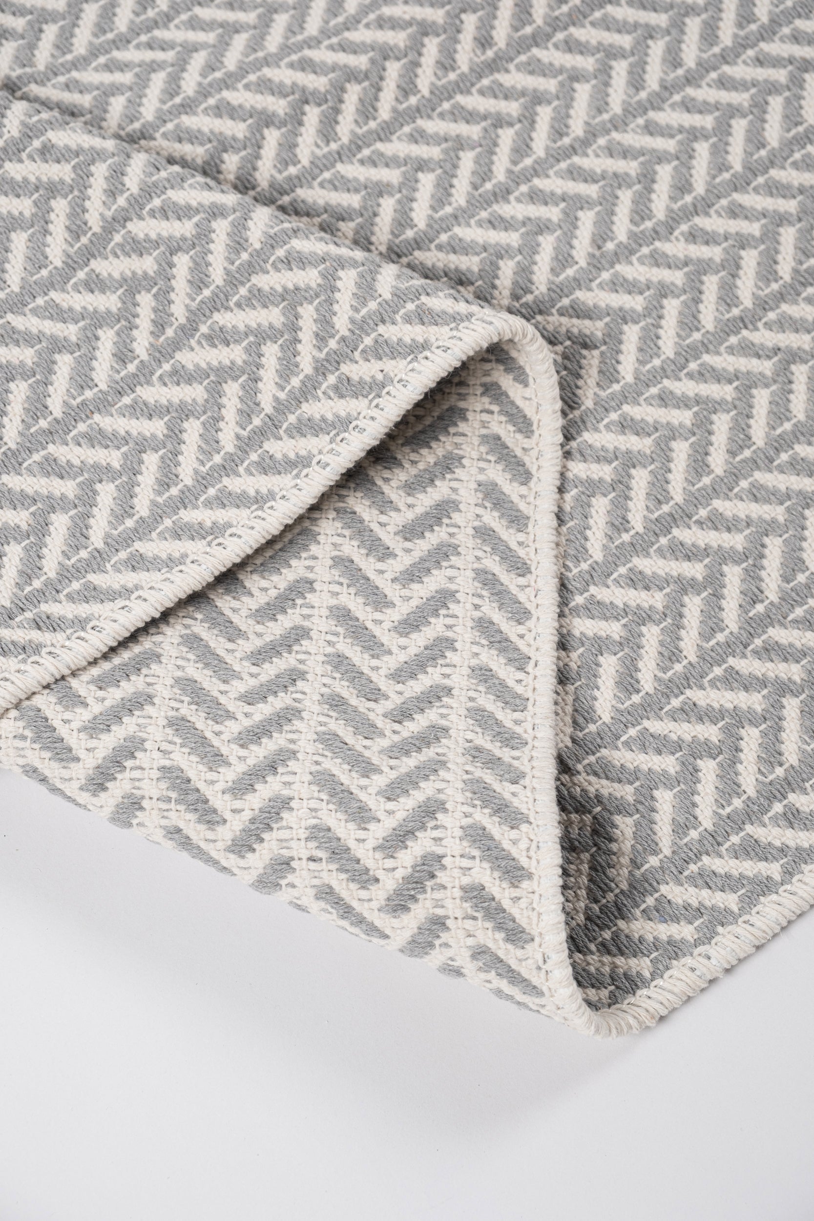 Liva LV04 Gri - %100 Pamuk Çift Taraflı Kilim Paspas