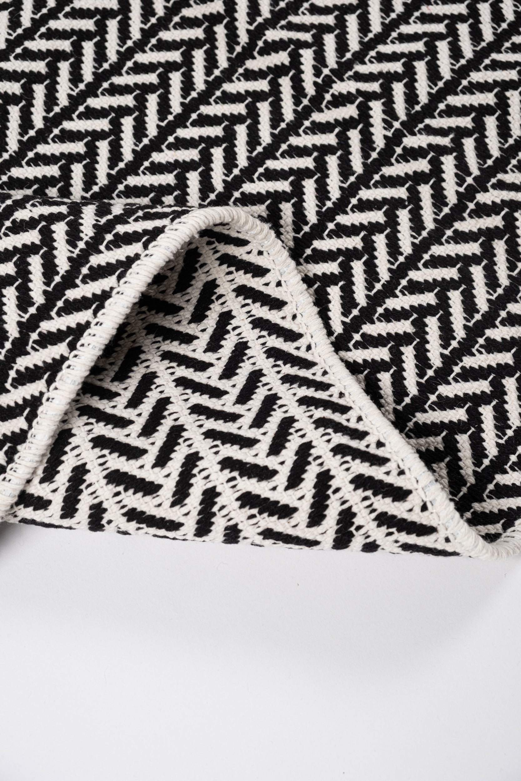 Liva LV04 Siyah - %100 Pamuk Çift Taraflı Kilim Paspas