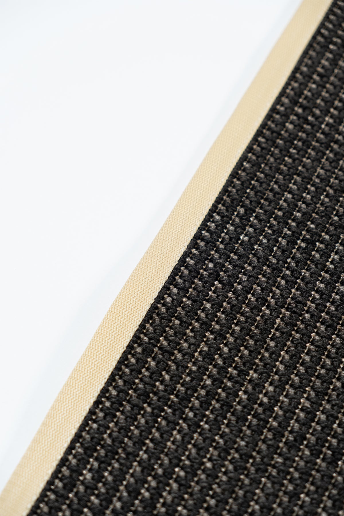 Suit SU04 Anthracite Piye 02 Beige Natural Sisal Carpet