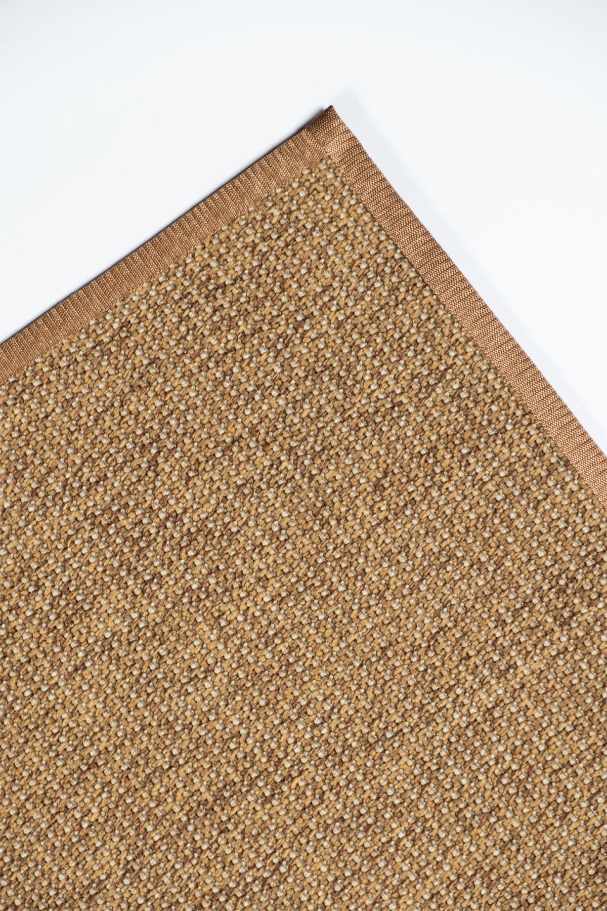 Suit SU05 Brown Piye 04 Dark Beige Natural Sisal Carpet